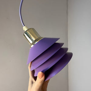 Lamellenlampe Modell Siam lila silber von Design Light