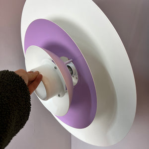 Lamellenlampe weiß lila von Formlight