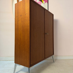 Schrank Teak mit Schloss & neuen Chromfüßen von Heinrich Riestenpatt