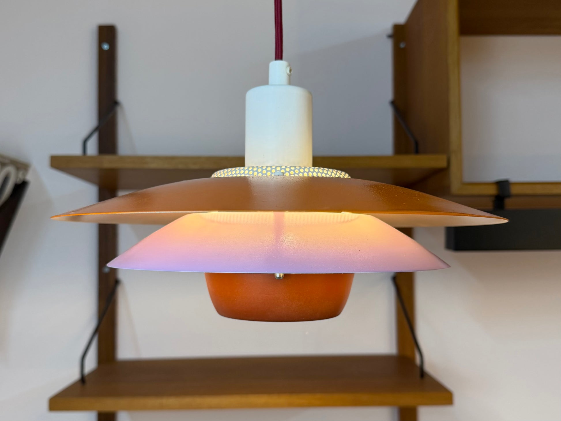 Lamellenlampe neu lackiert orange lila aus Dänemark