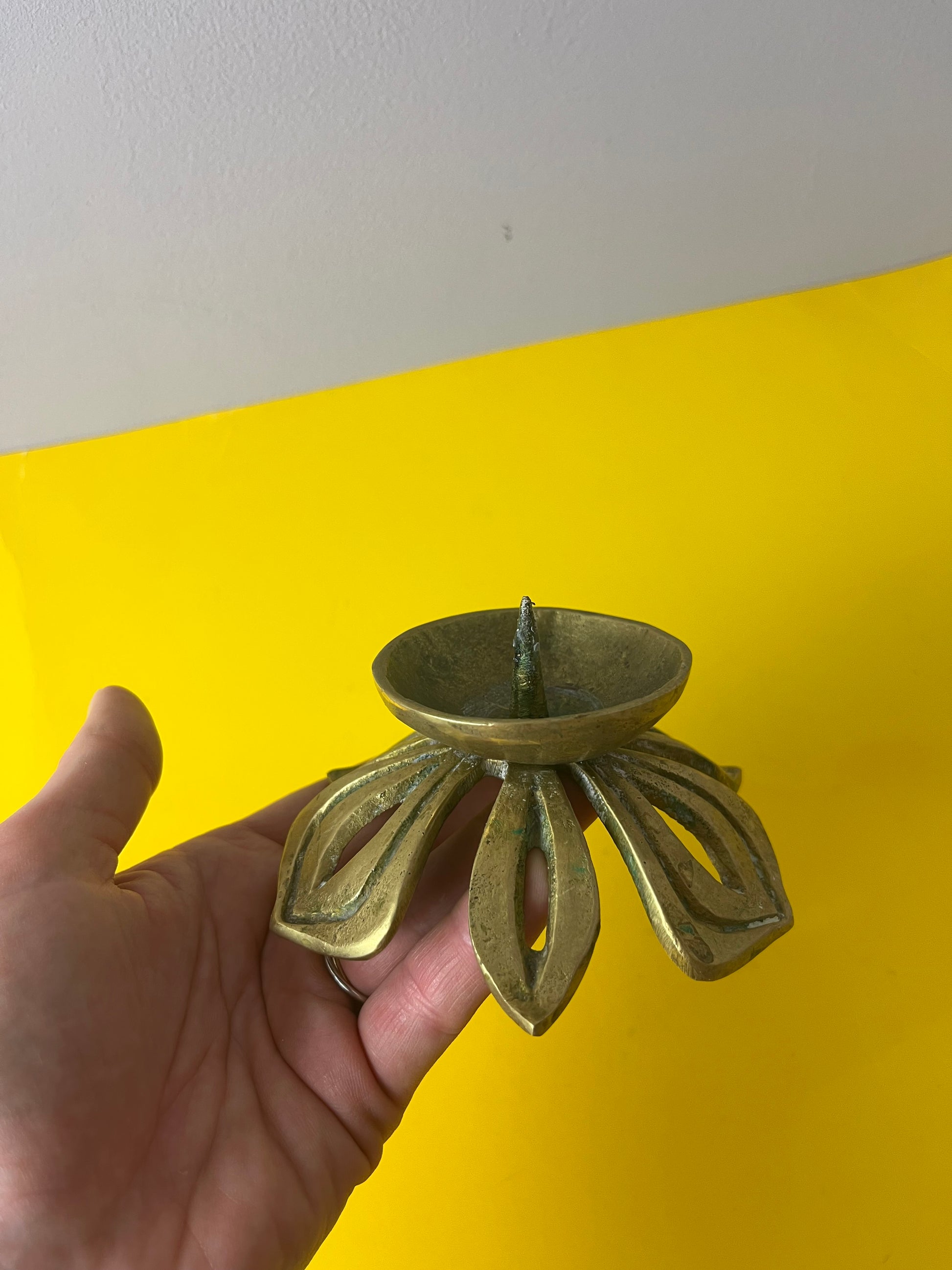 Kerzenständer Messing in Blütenform