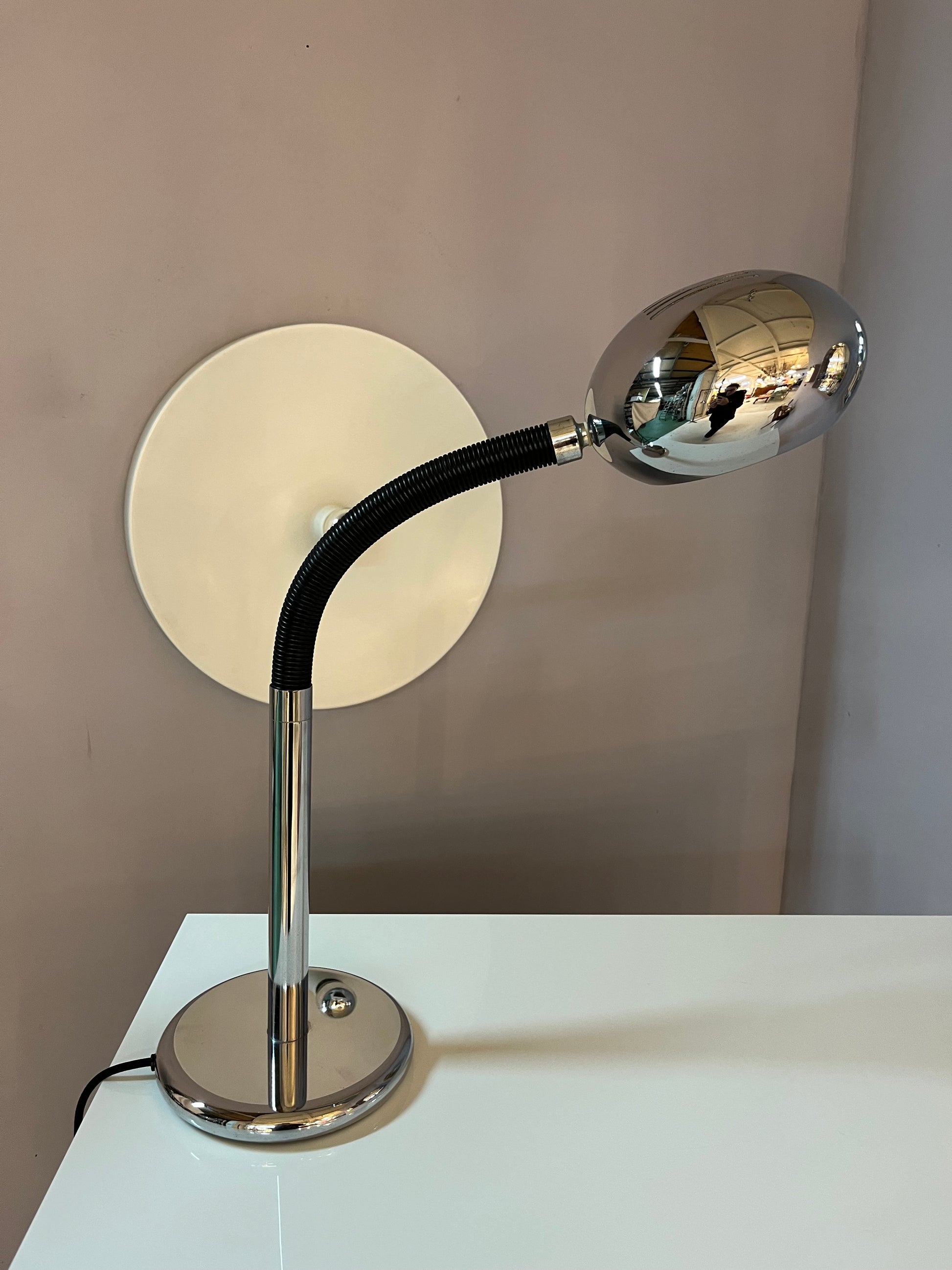 Tischlampe Gooseneck Chrom schwarz von Herda