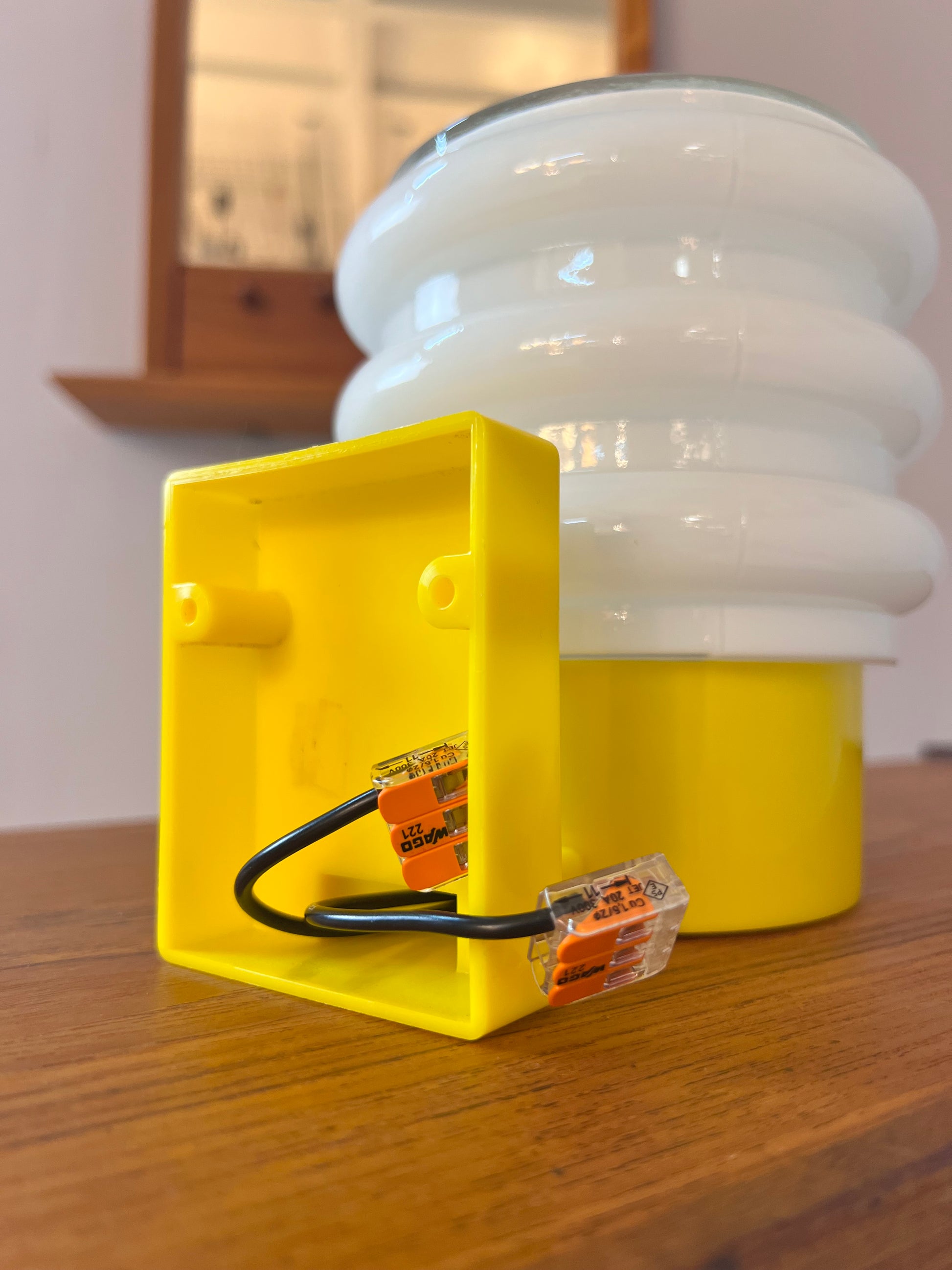 Schwedische Wandlampe 70er