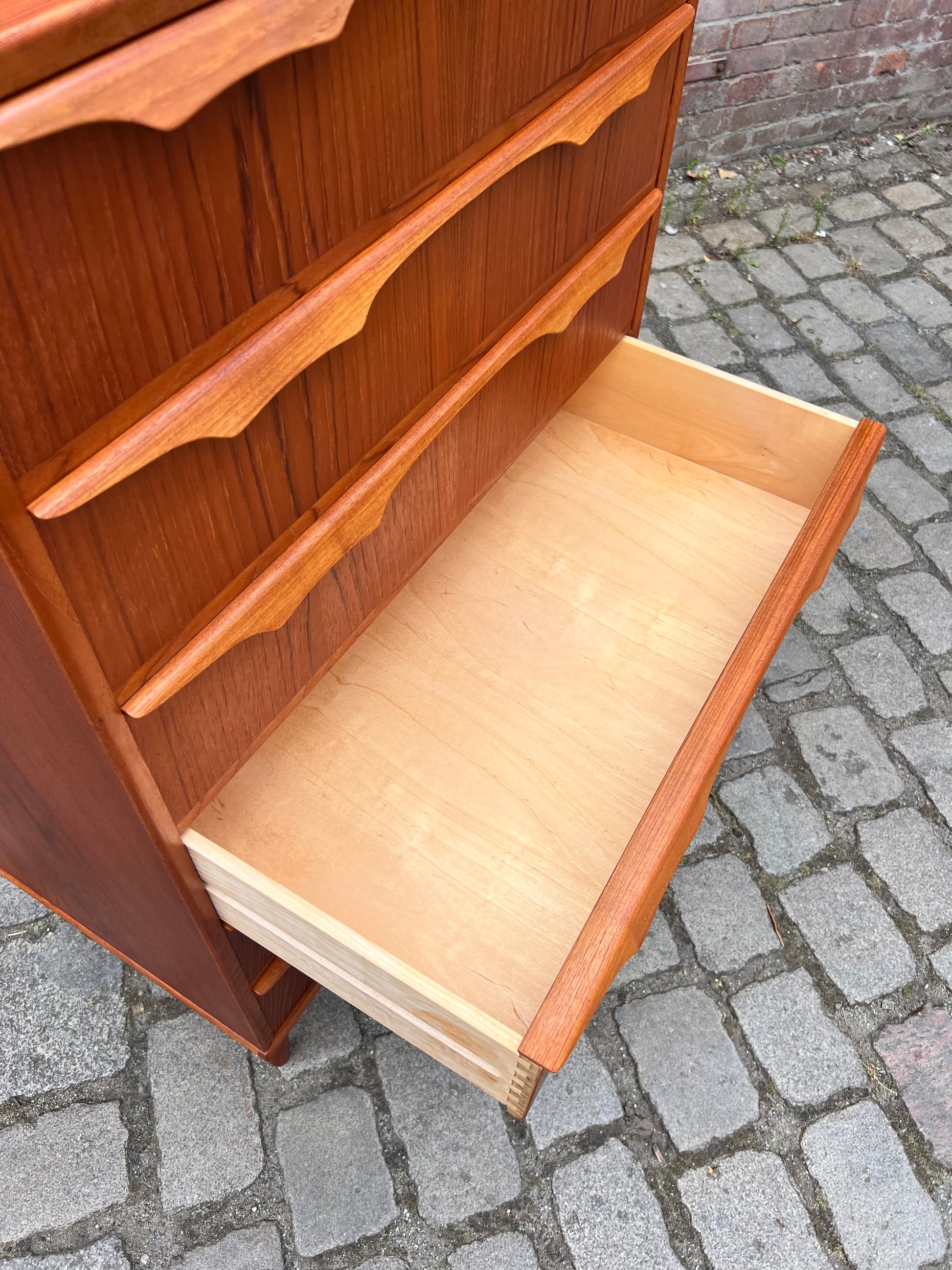 Kommode Trekanten Dänemark