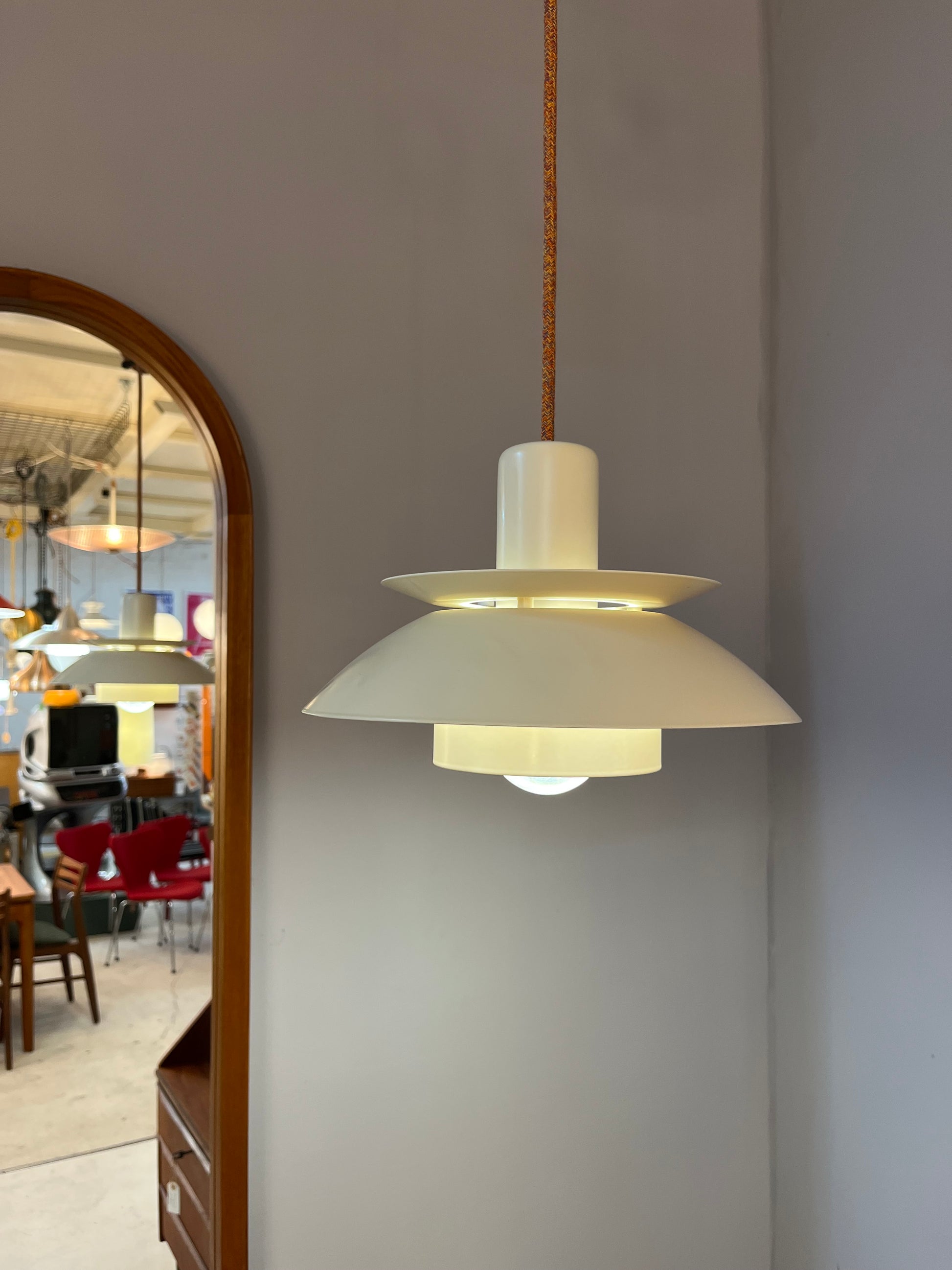 Hängelampe Typ 775 creme von Horn