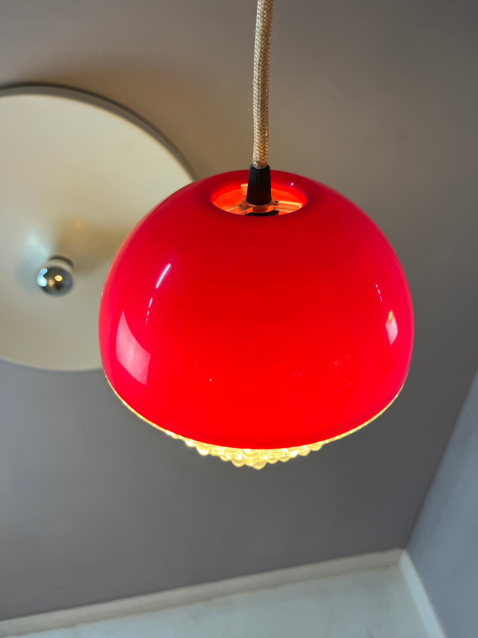 Hängelampe rot Kunststoff