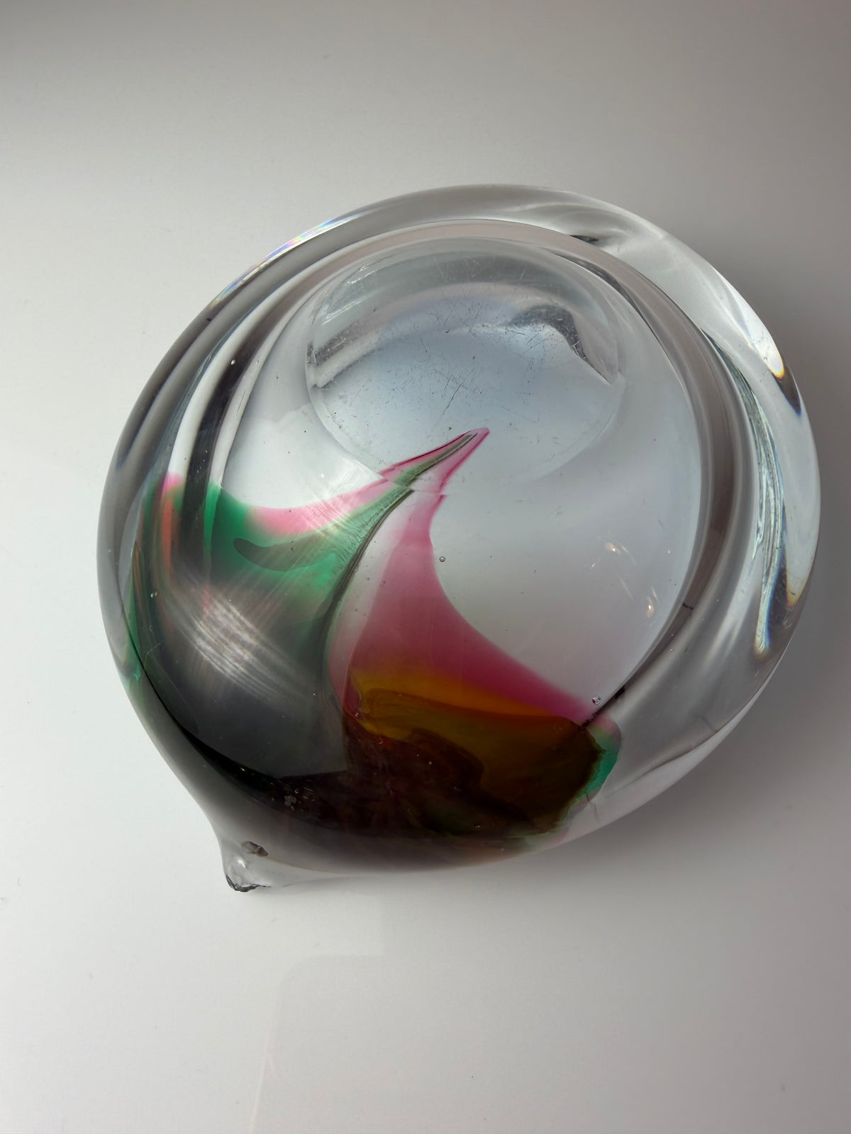Aschenbecher rot grün Glas von Jiří Šuhájek