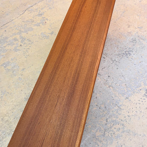 Sideboard Vitrine Teak mit Chromfüßen von Dyrlund