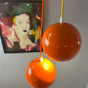 Kugellampe neu lackiert orange aus Dänemark