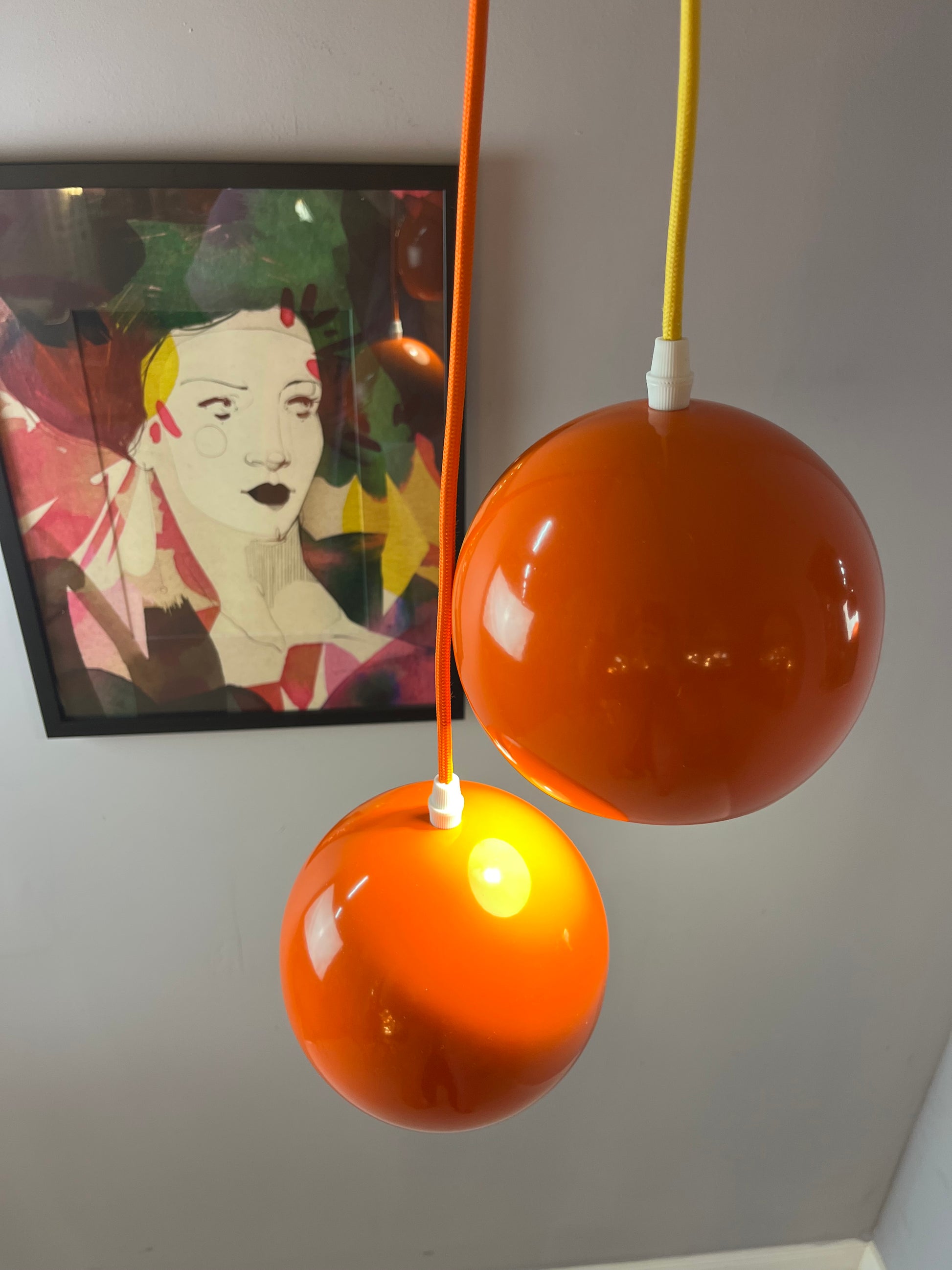 Kugellampe neu lackiert orange aus Dänemark