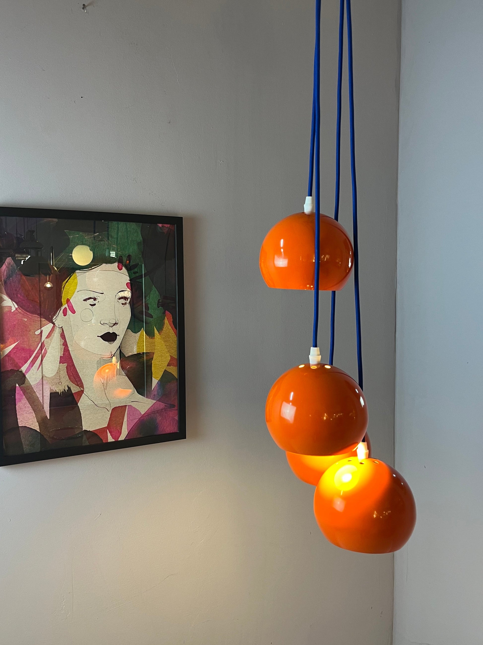 Kugellampe neu lackiert orange aus Dänemark