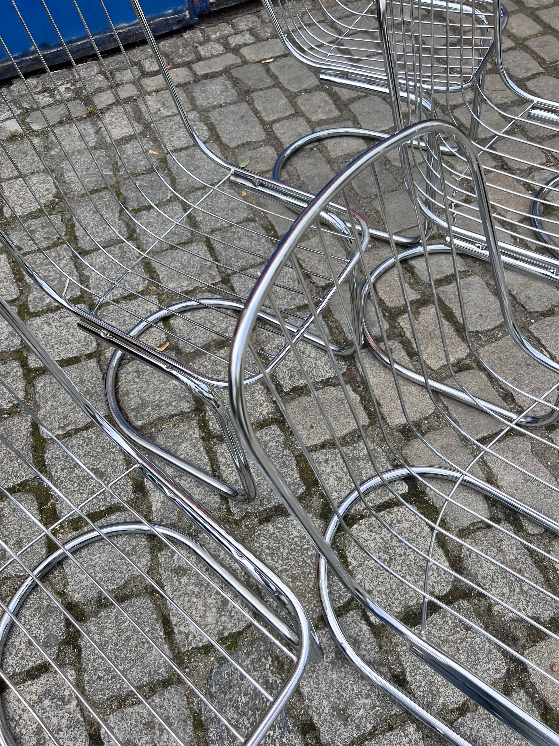 Freischwinger Chrom von Gastone Rinaldi