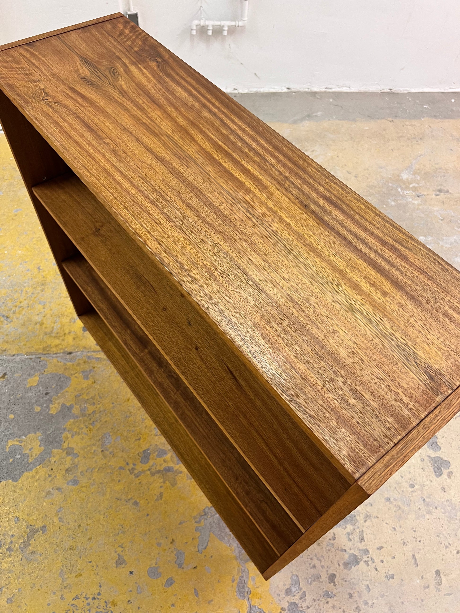 Regal Typ 430 Nussbaum von Joachim Nebelung für Hellerau