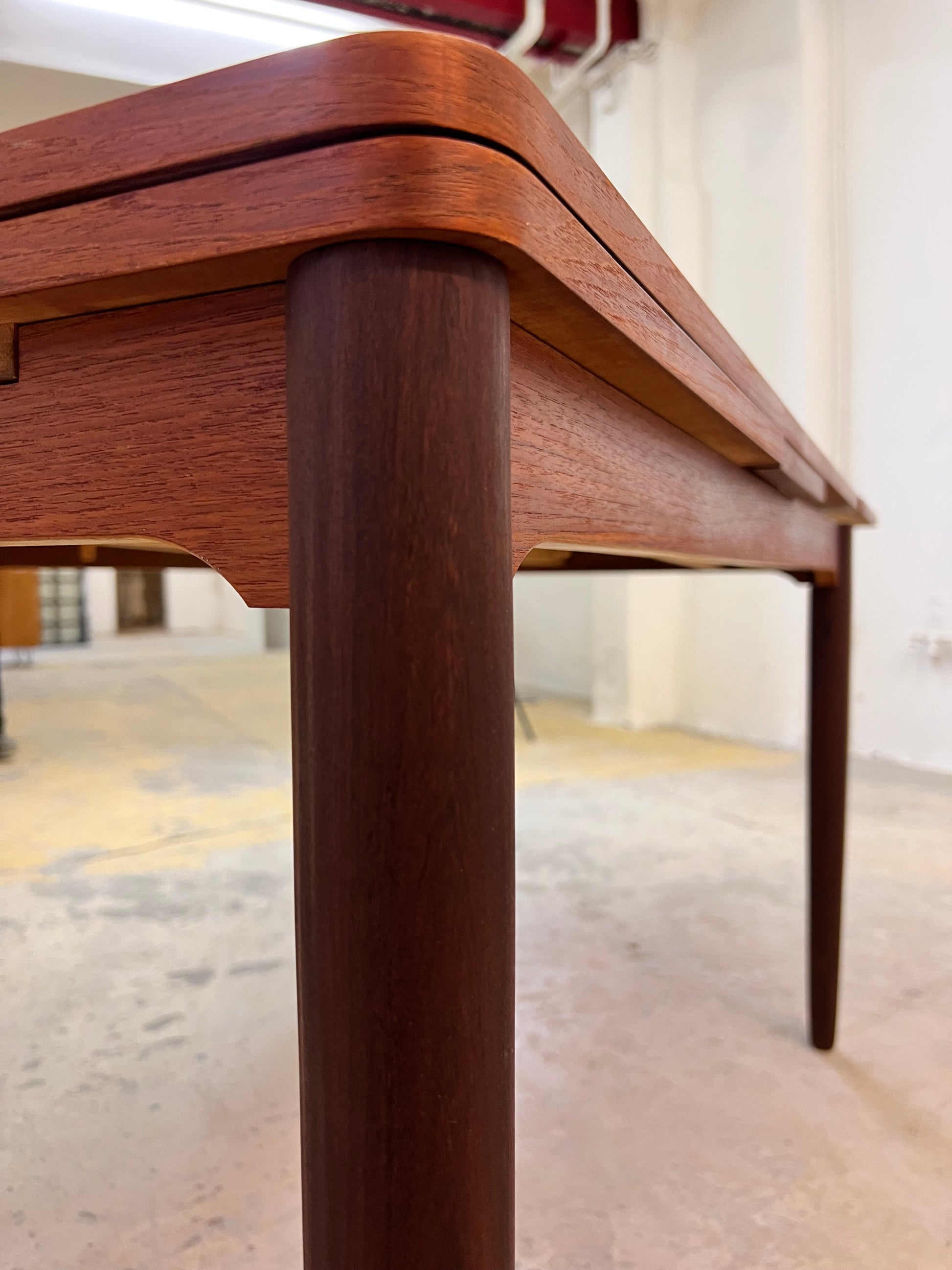 Ausziehbarer Esstisch Teak aus Dänemark