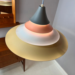 Lamellenlampe neu lackiert pastell-peach Pagode