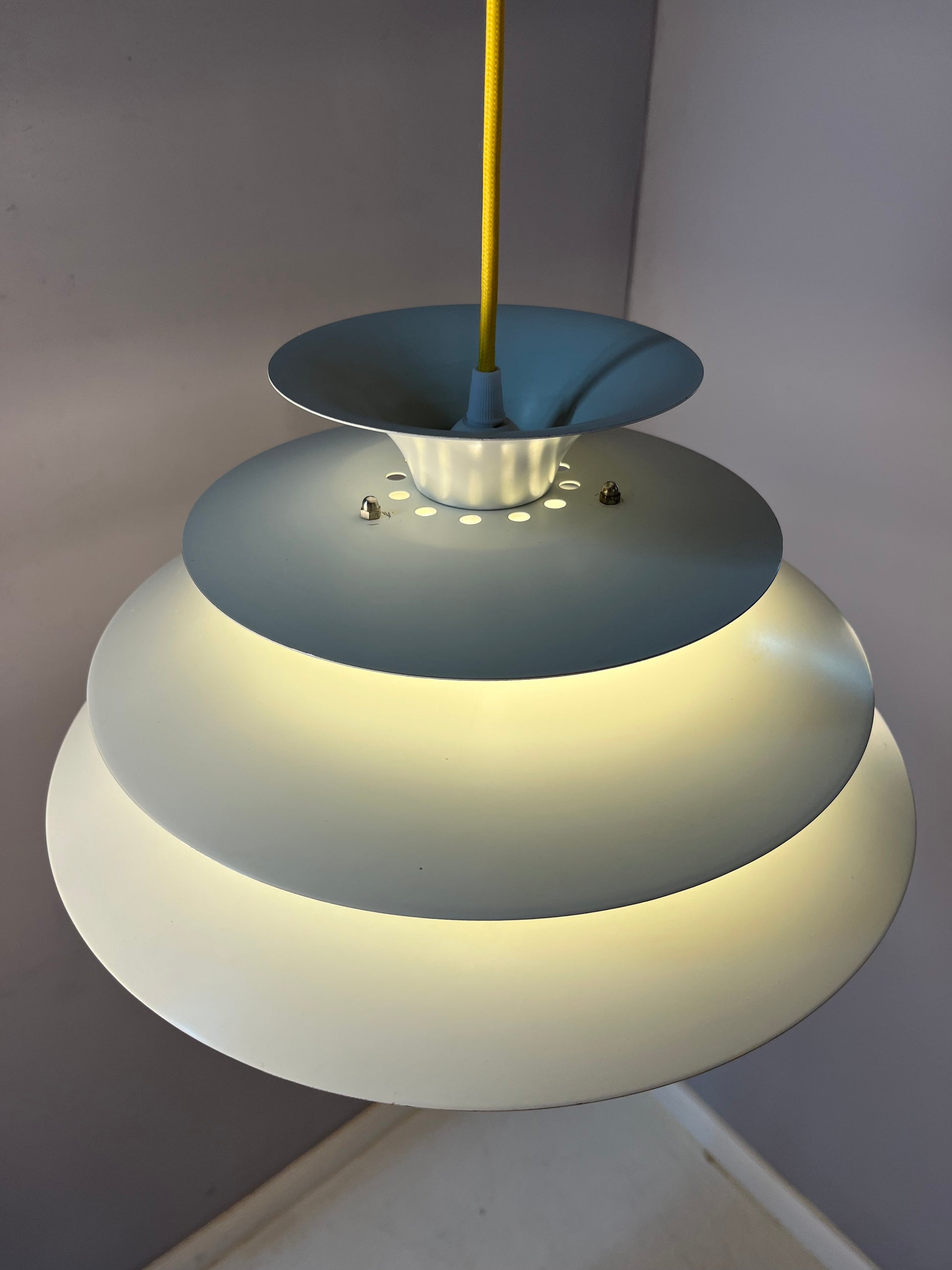 Lamellenlampe Modell 80113 weiß von Formlight