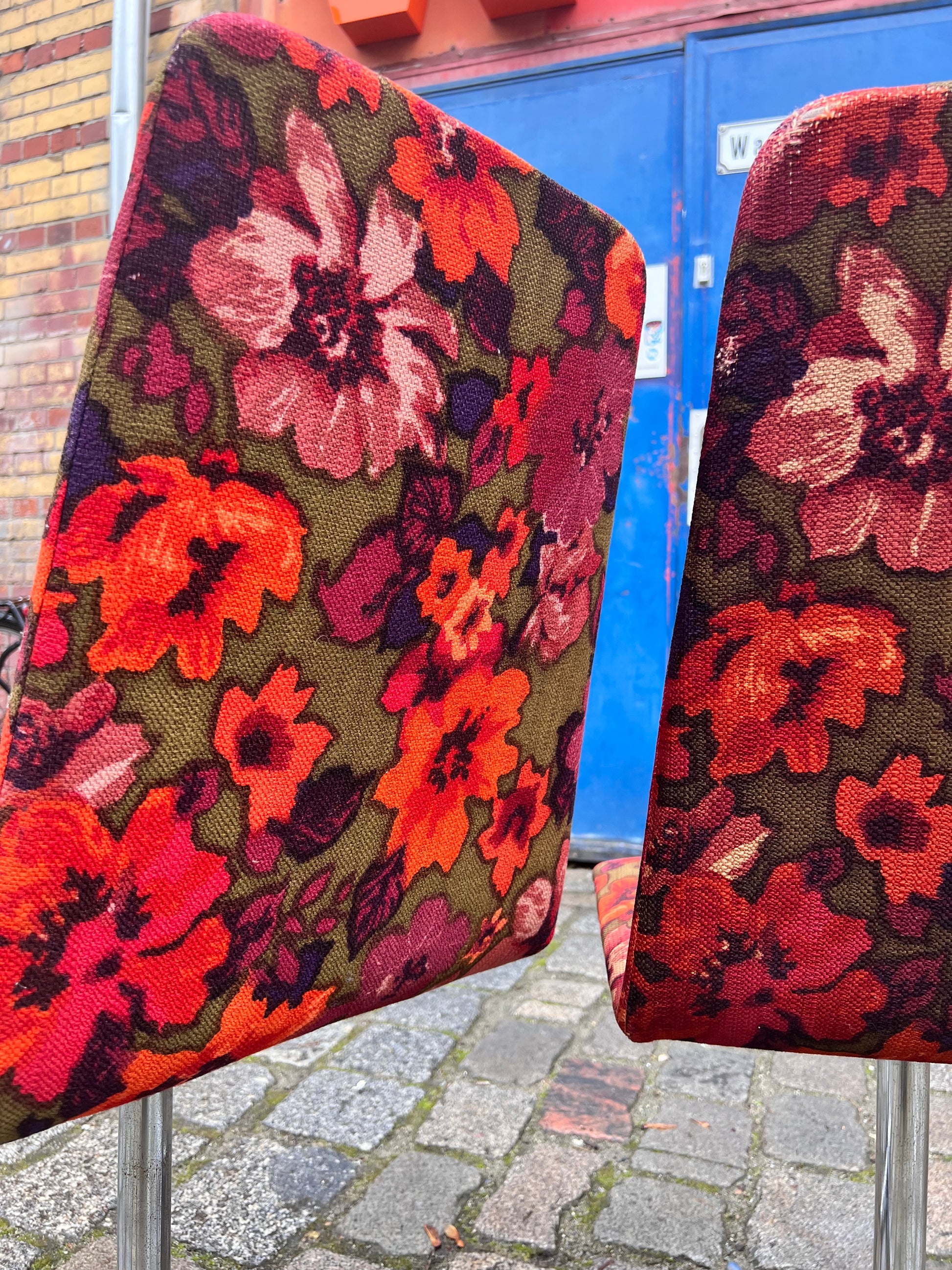 Set: 2x Drehstuhl rot floral von EKA Wohnmöbel
