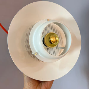Lamellenlampe weiß von Horn aus Dänemark