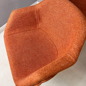 Tulip Chair orange von Juch Dänemark