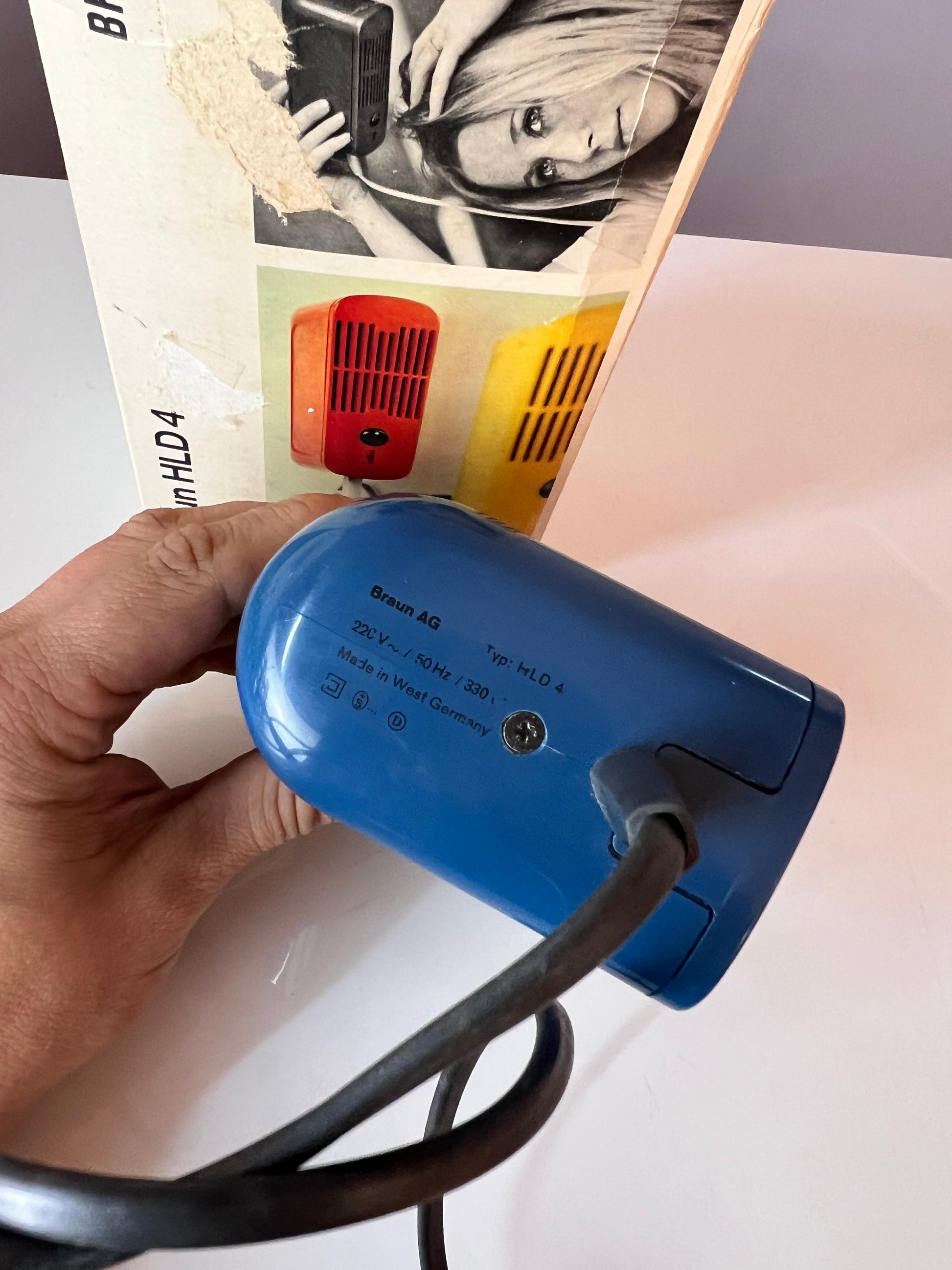 Reisefön HLD 4 blau von Dieter Rams für BRAUN