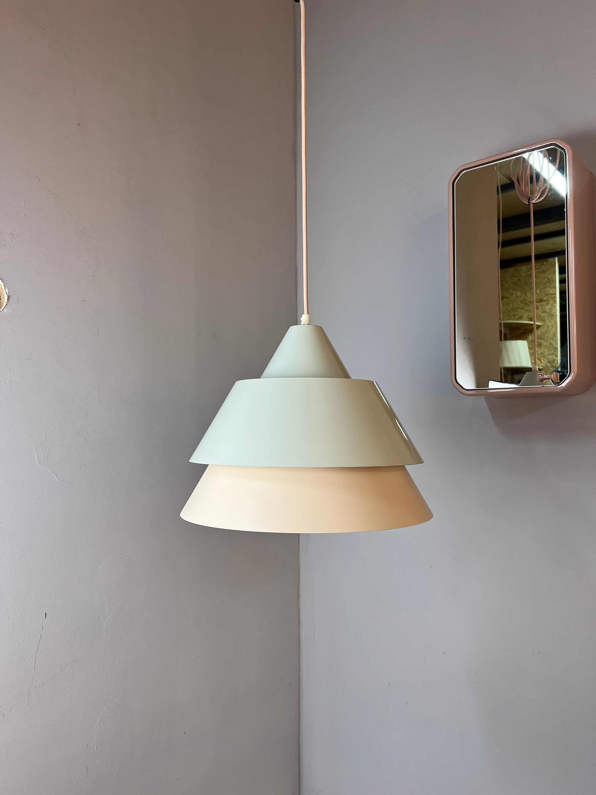 Lamellenlampe Zone weiß von Jo Hammerborg für Fog & Mørup