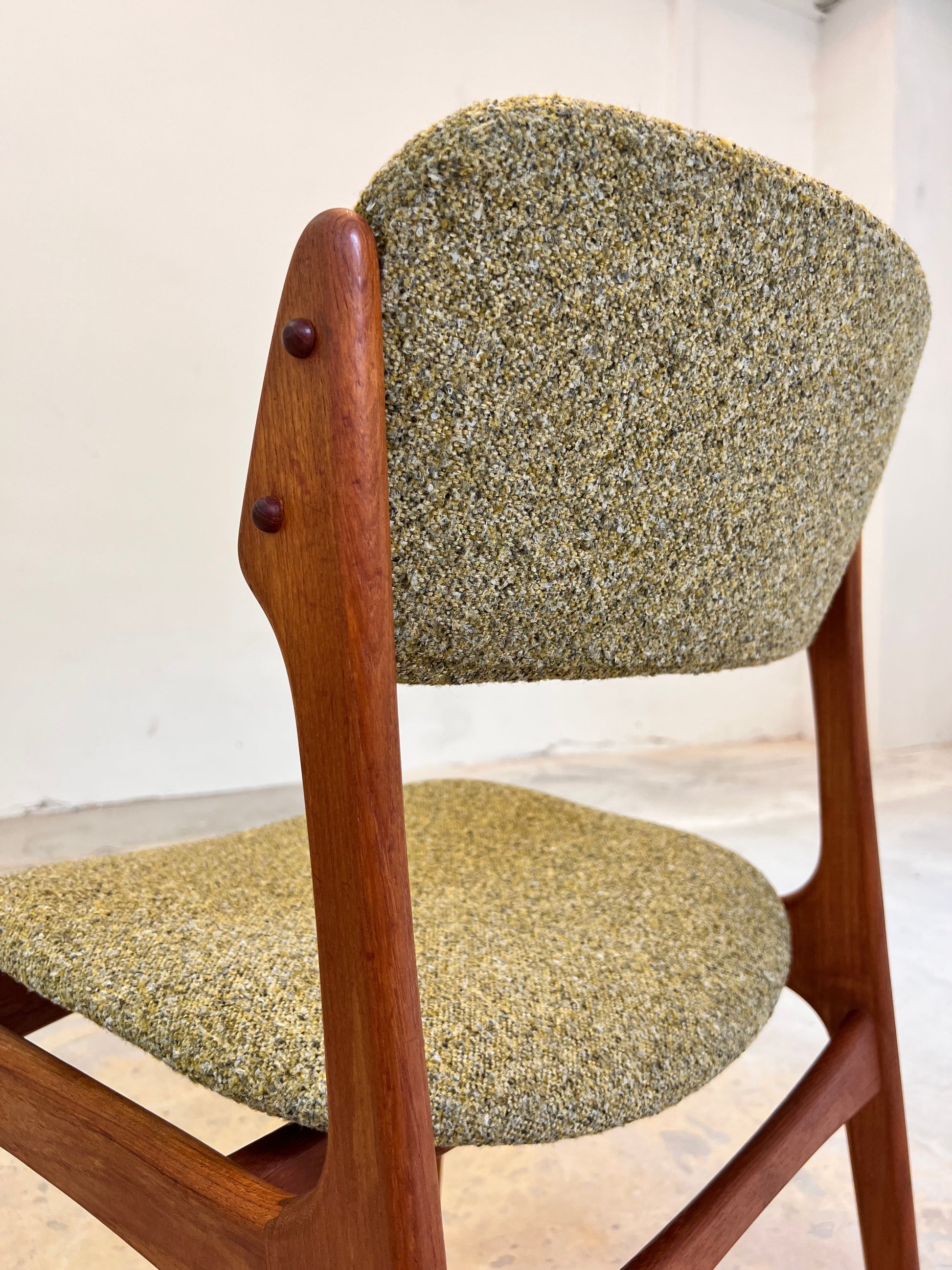 Polsterstuhl grün Teak neu gepolstert von Erik Buch