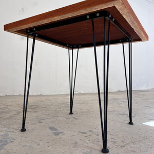 Quadratischer Esstisch Teak mit original Hairpinlegs