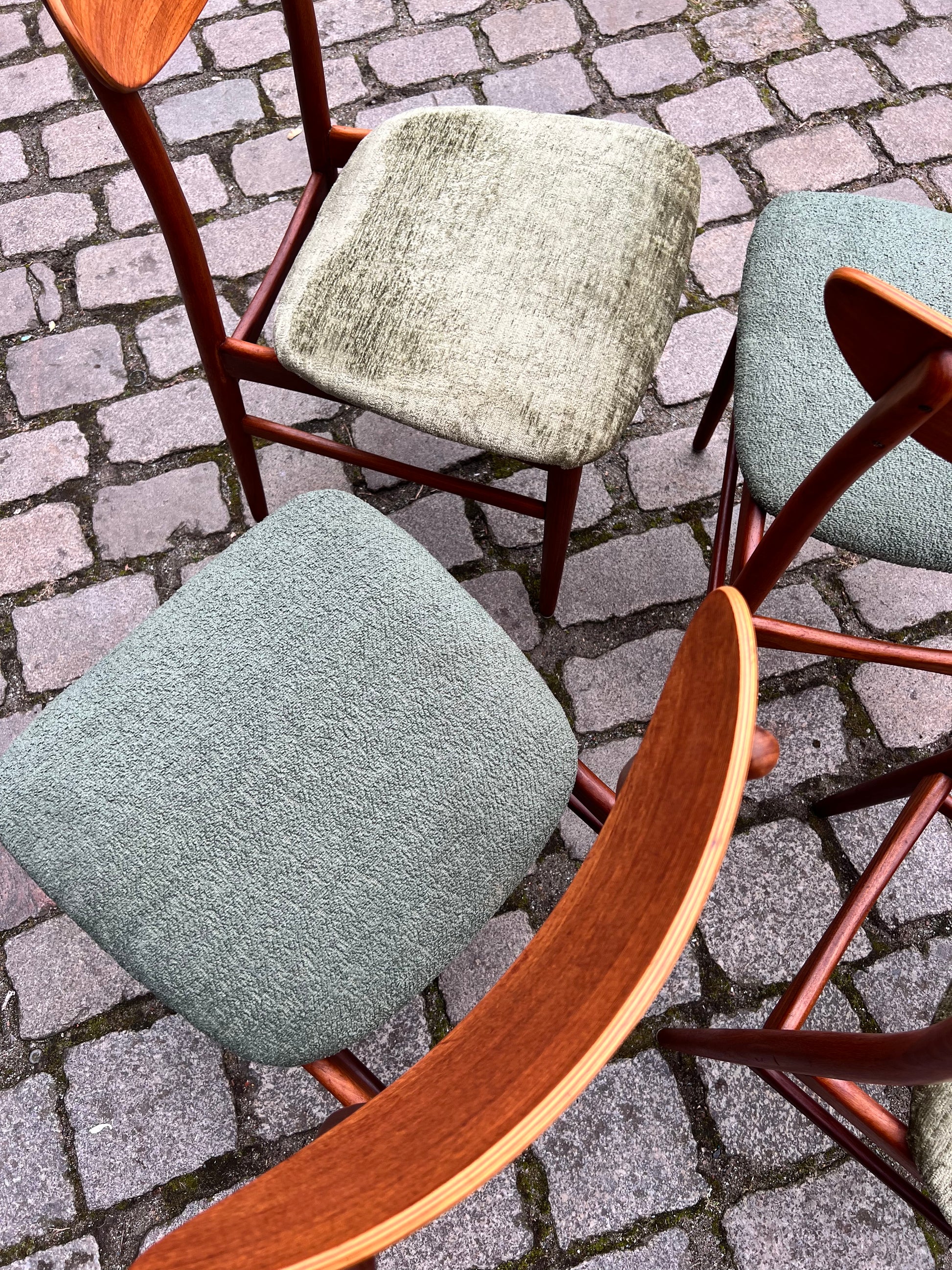 Set: 4x Esszimmerstuhl grün Teak