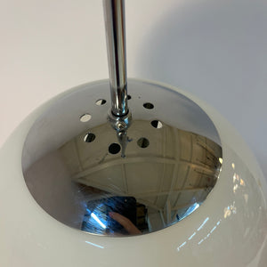 Kugellampe weiß Chrom Glas mit Stab