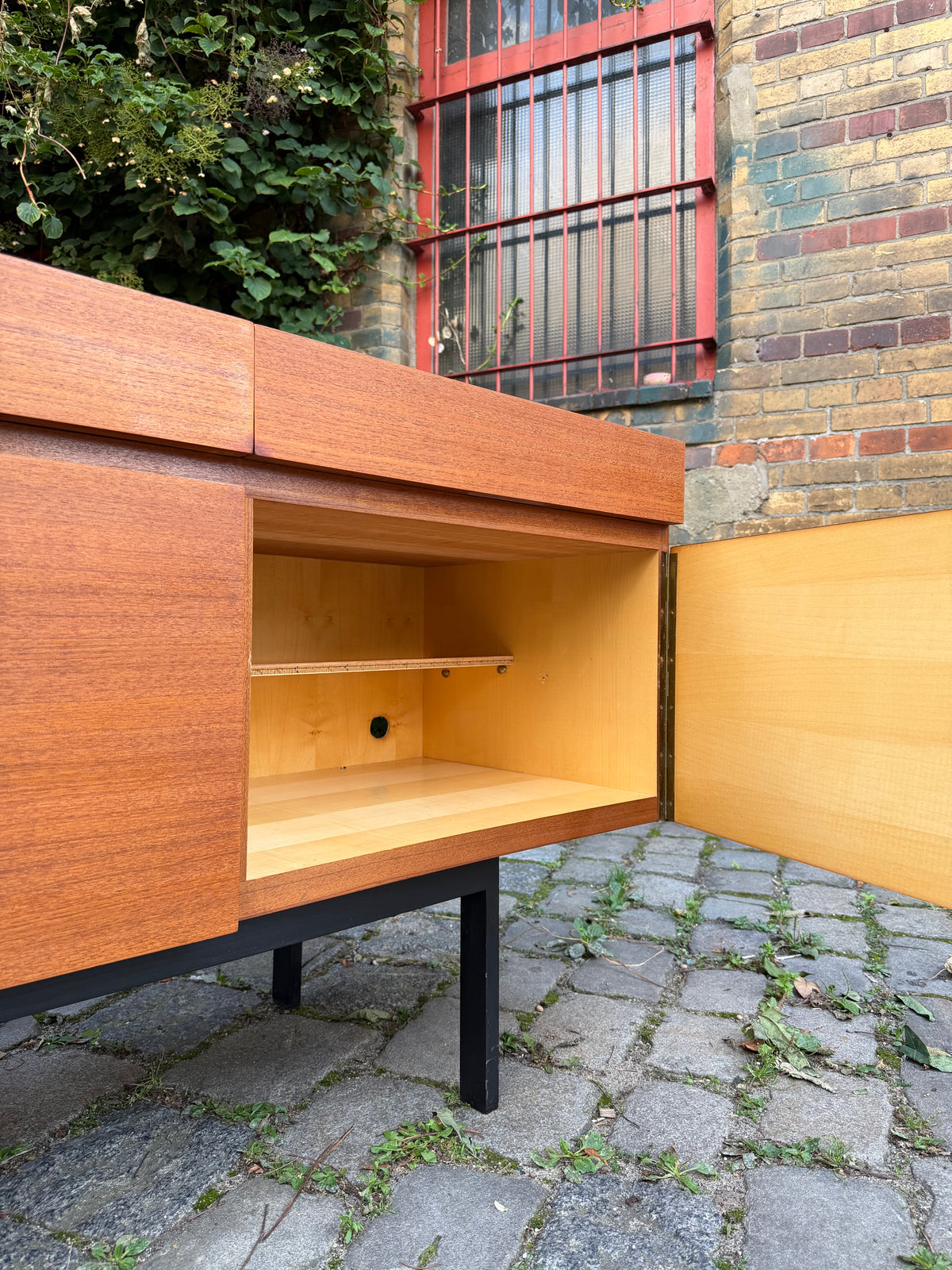 XXL Sideboard Teak mit Schloss aus Deutschland