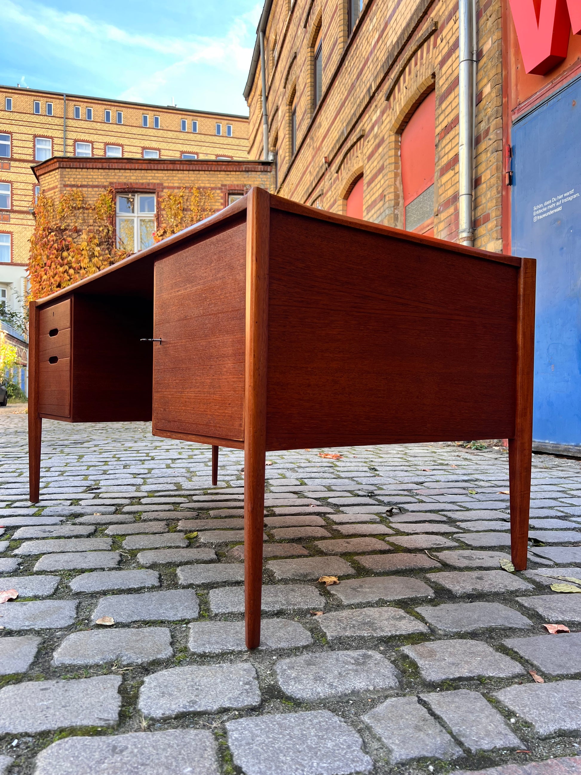 Freistehender Schreibtisch Teak von Wilhelm Renz