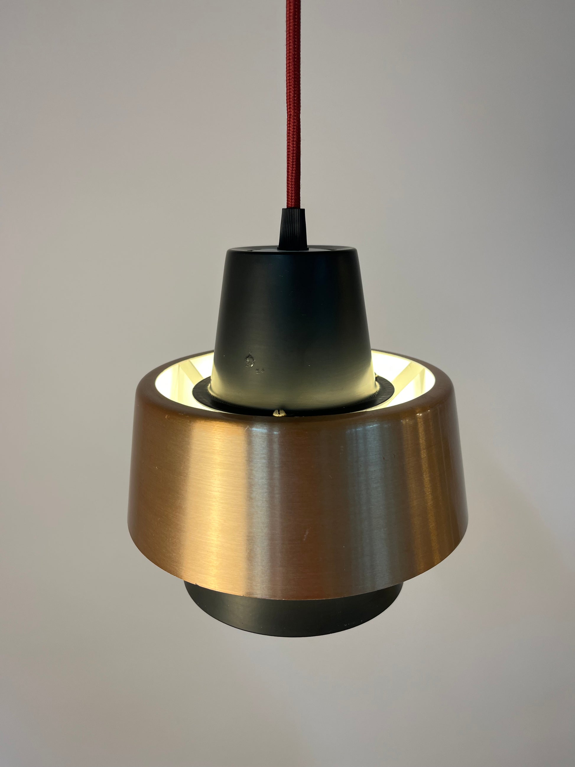 Lamellenlampe schwarz Kupfer aus Dänemark
