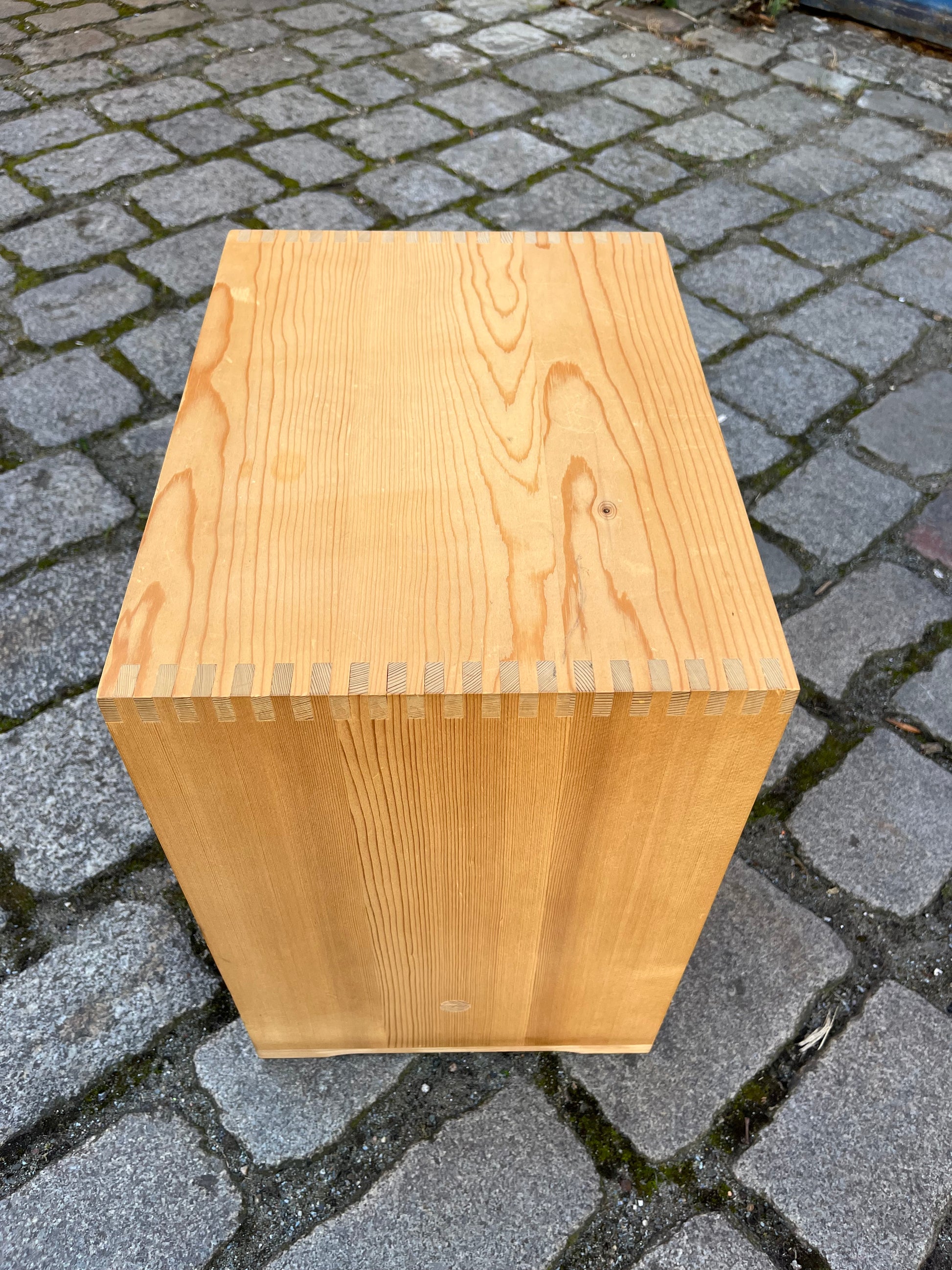 Ulmer Hocker von Max Bill
