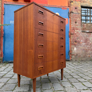 Kommode Teak mit Schloss aus Dänemark