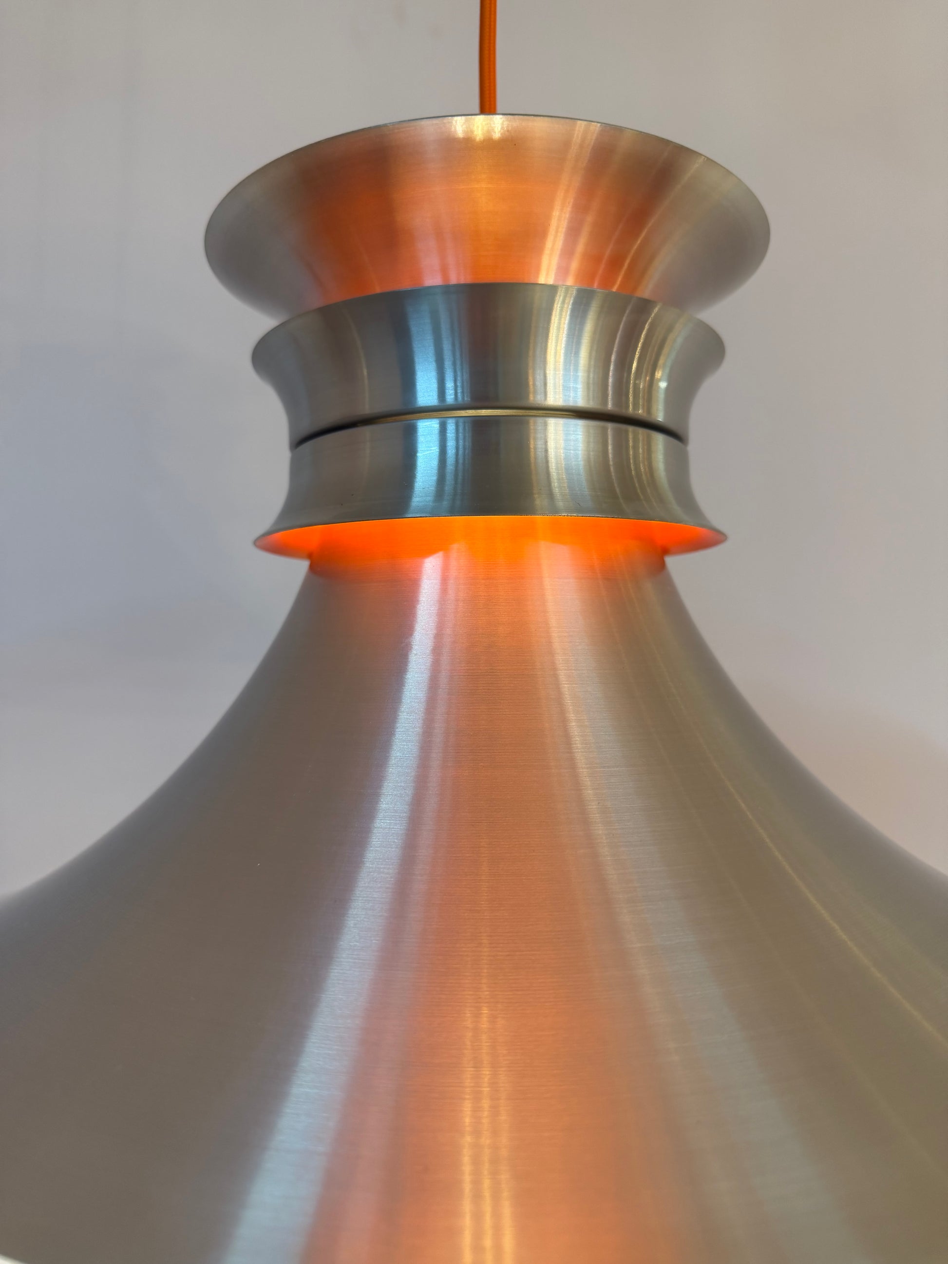 Hängelampe silber orange aus Dänemark