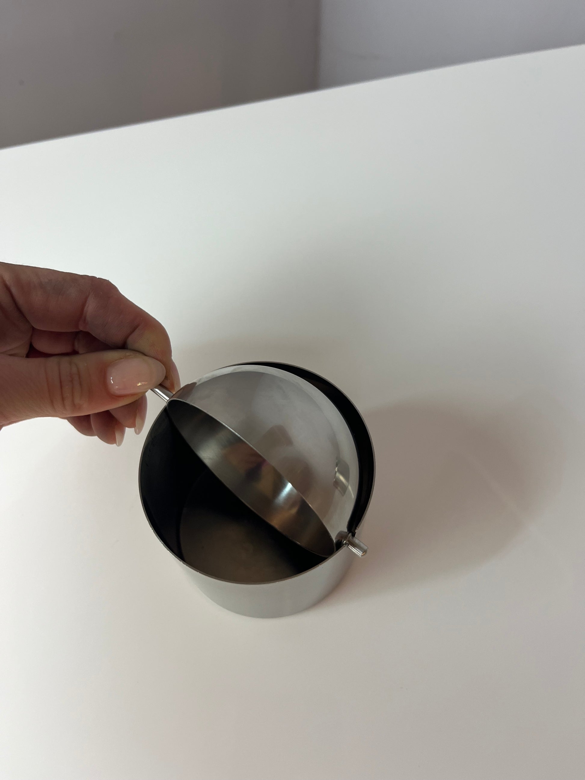 Aschenbecher Edelstahl von Arne Jacobsen für Stelton