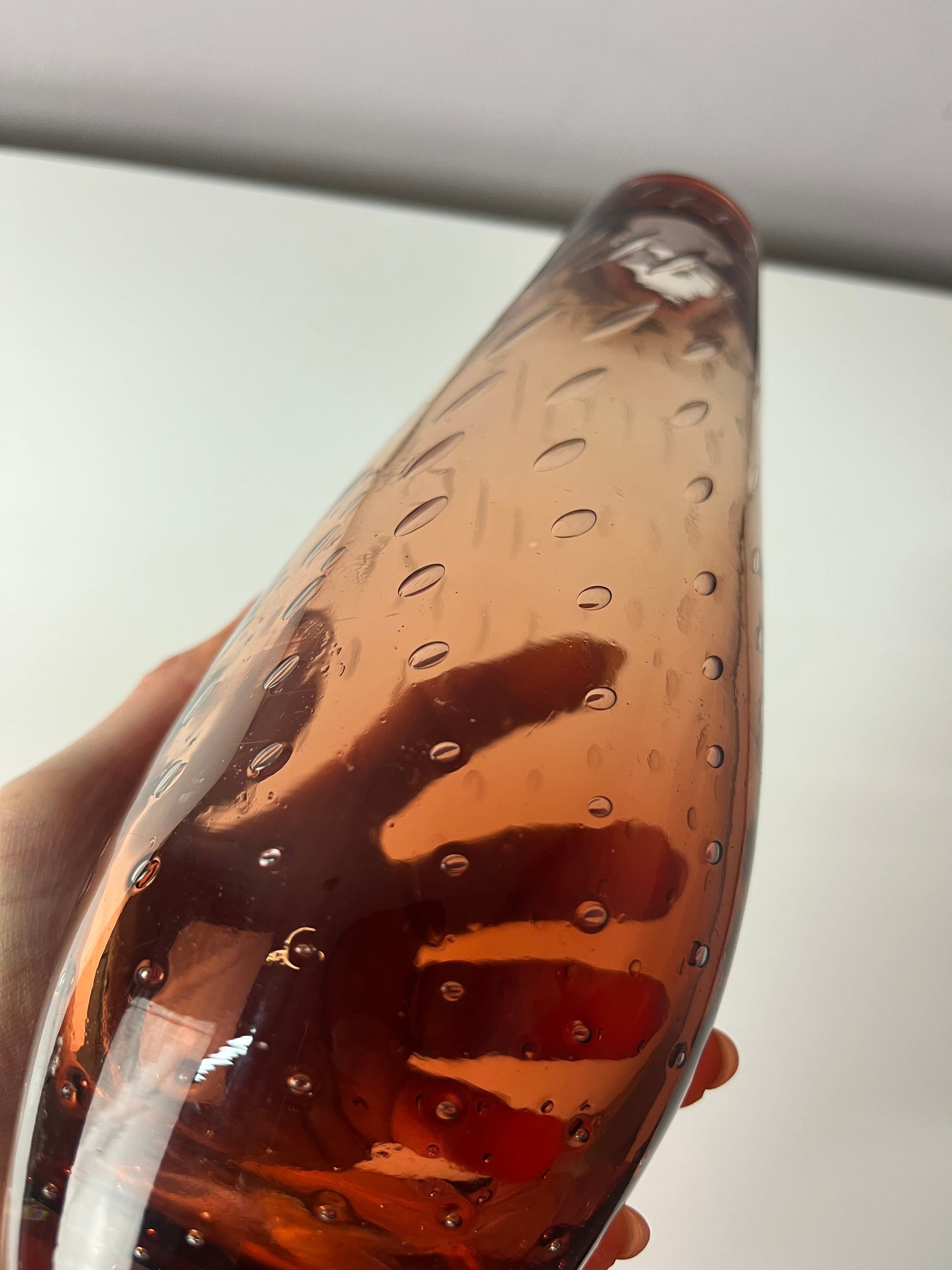 Vase orangebraun mit Einschlüssen