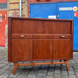 Highboard Teak mit Jalousietüren aus Dänemark