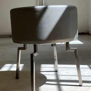 Donut Hocker silbergrau Leder