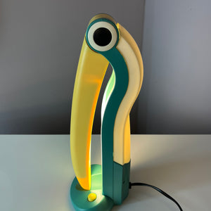 Tischlampe Toucan groß grün gelb von H.T. Huang für Huangslite