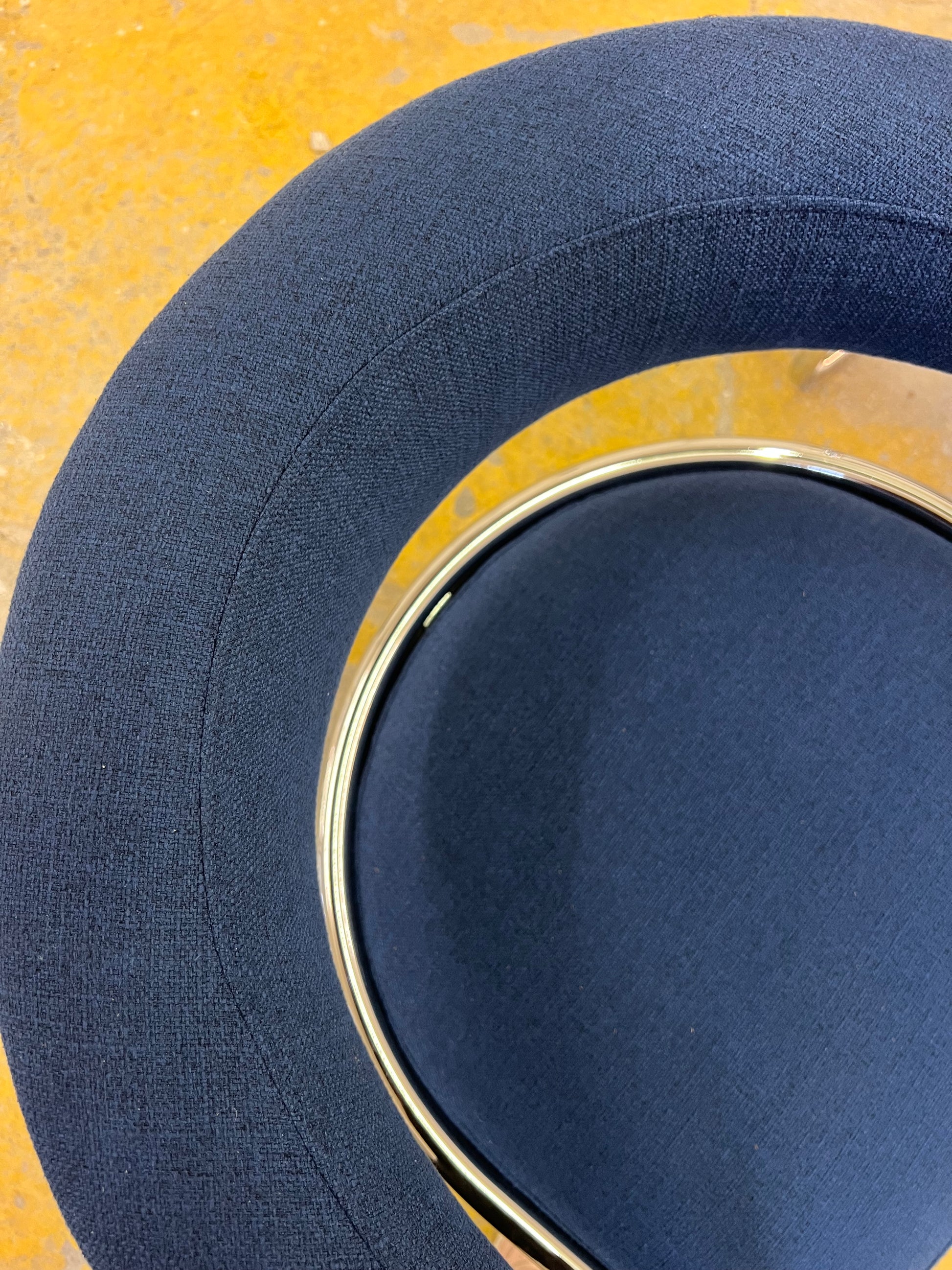 Freischwinger blau Chrom neu gepolstert