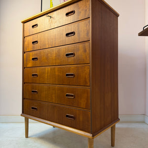 Kommode Teak mit Schloss aus Dänemark