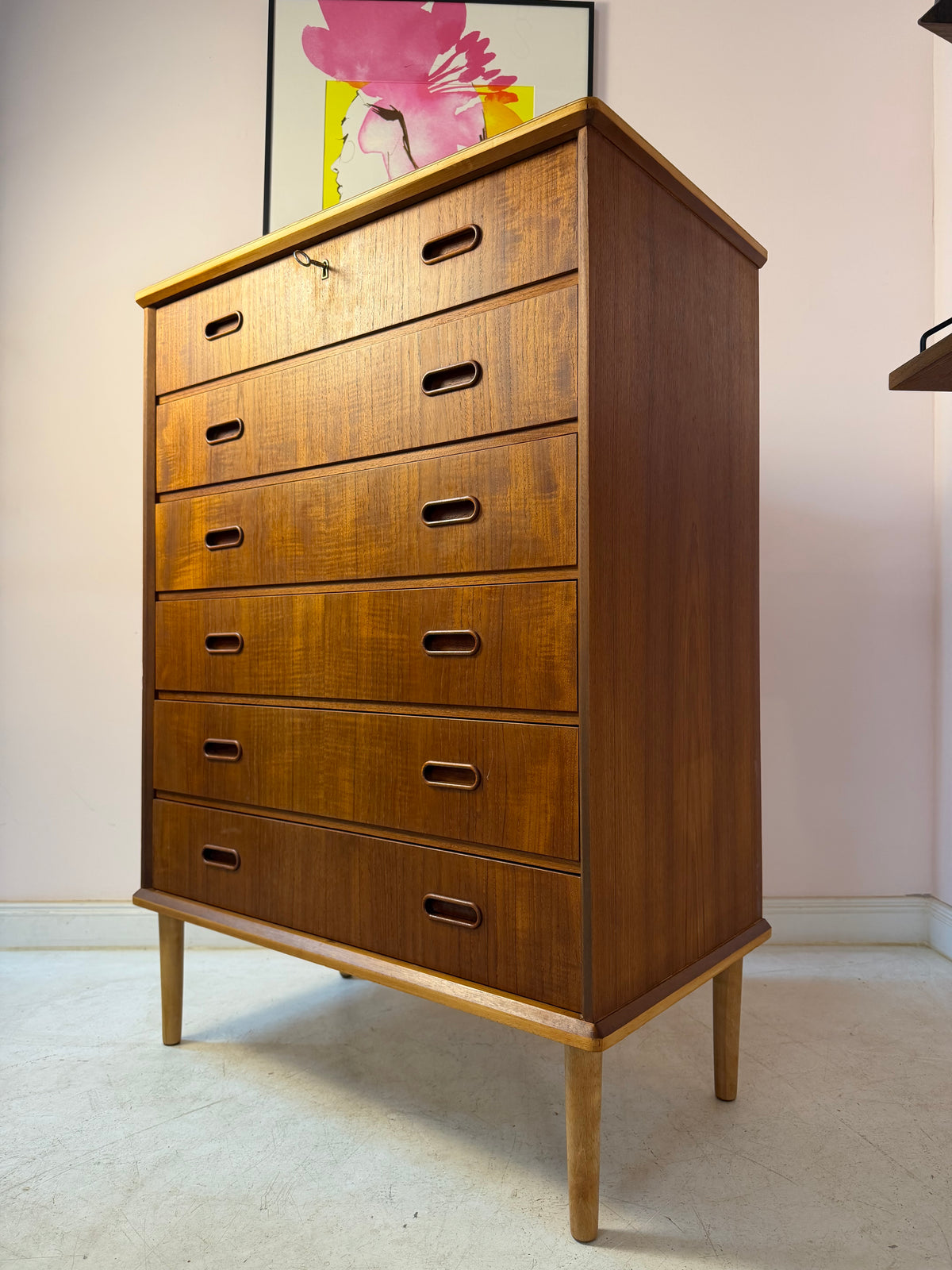Kommode Teak mit Schloss aus Dänemark