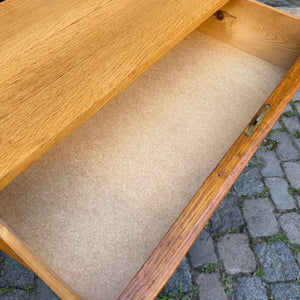 Tallboy Kommode Eiche mit Schloss aus Dänemark