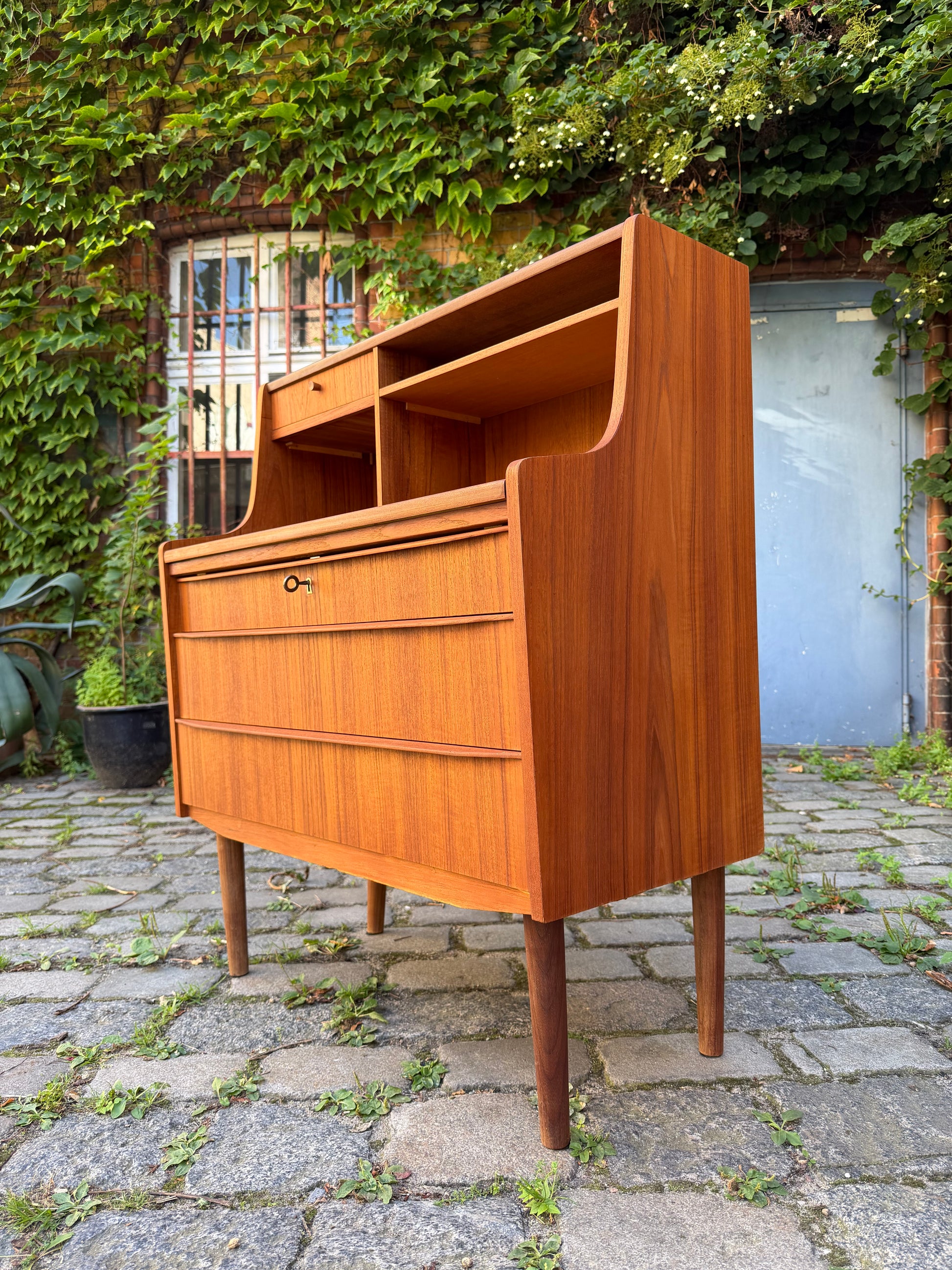 Sekretär Teak mit Spiegel & Schloss aus Dänemark