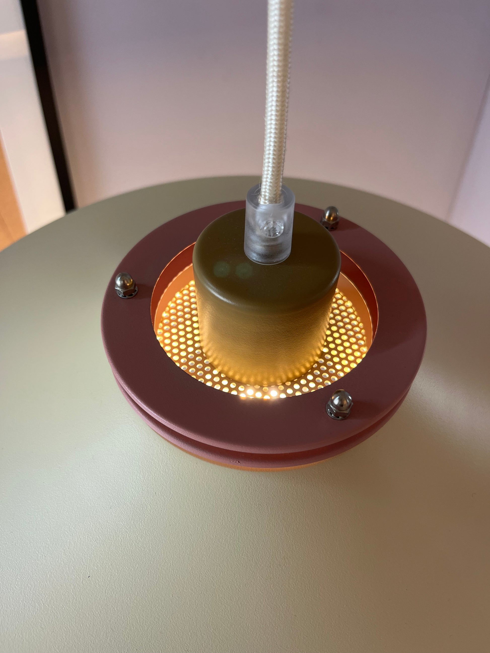 Lamellenlampe neu lackiert creme rosa braun