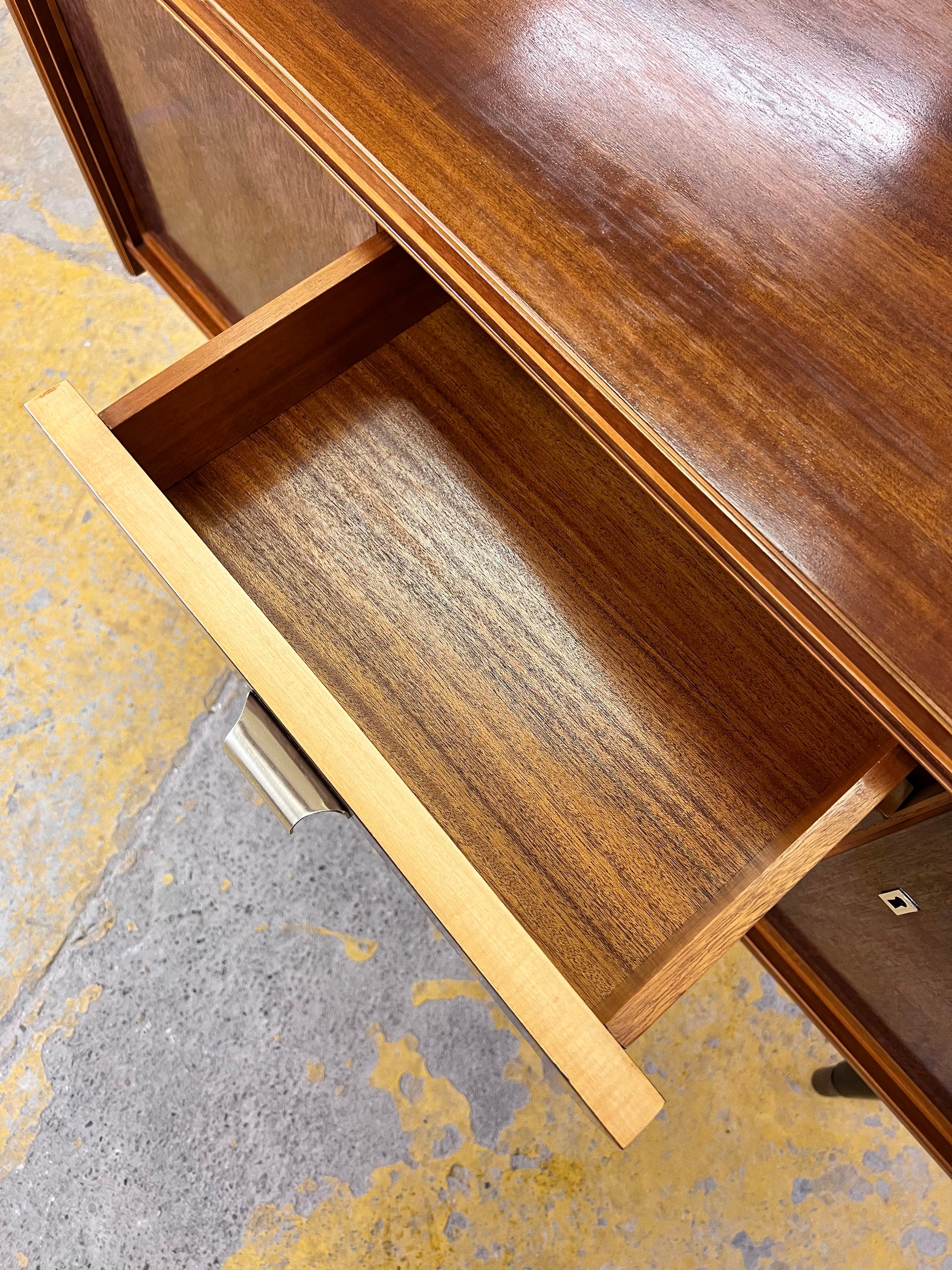 Kleines Sideboard Holz aus der DDR