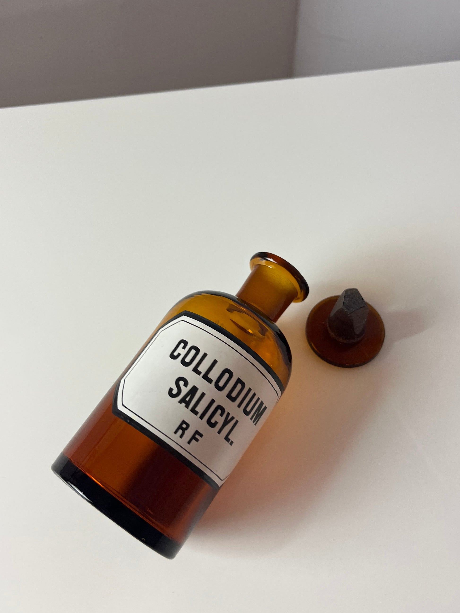 Apothekerglas Collodium Salicylic. RF braun