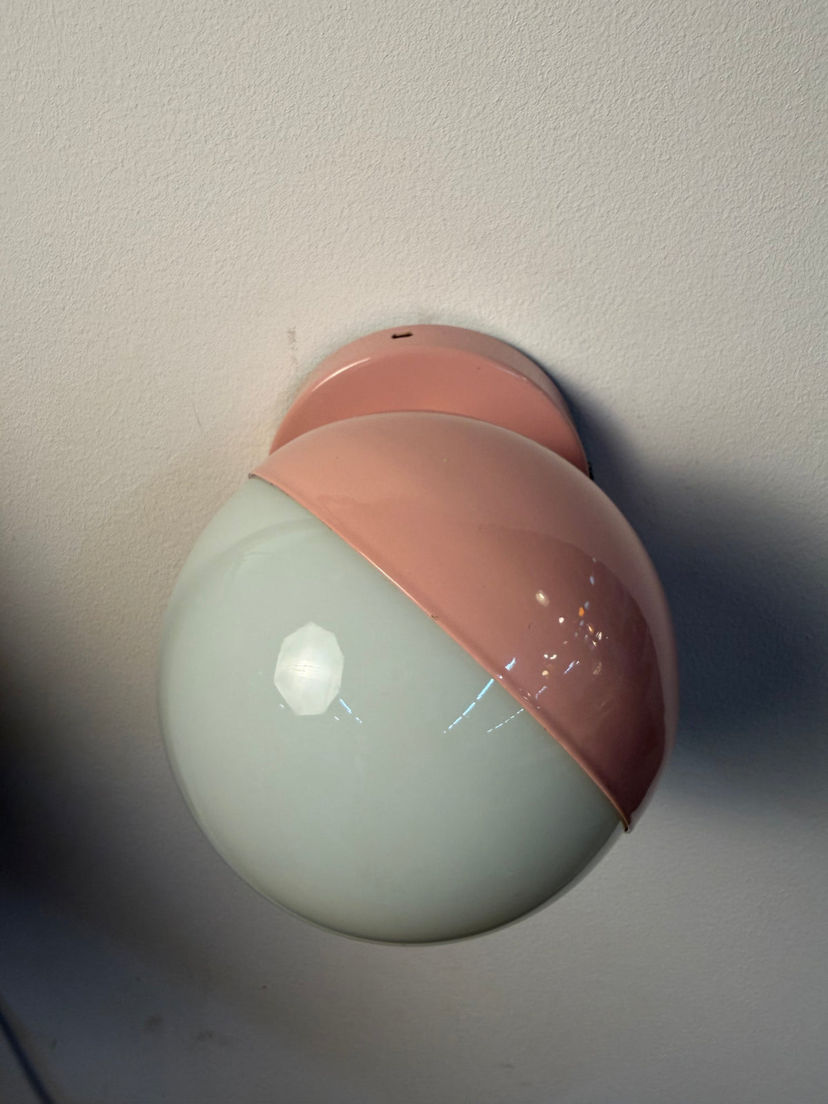 Wandlampe Typ 0330 rosa aus Dänemark