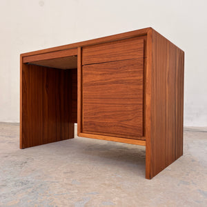 Schreibtisch Teak mit extra Laptop-Fach aus Dänemark